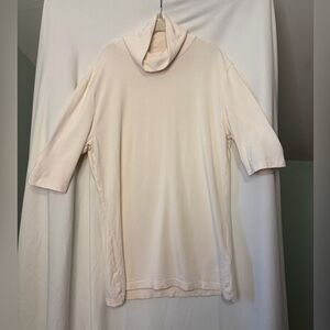 Ralph Lauren Soft Cream Turtleneck with half sleeves size small